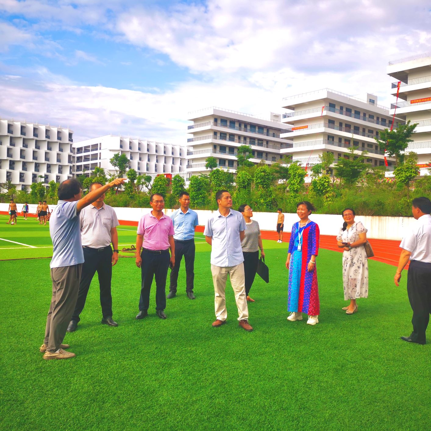 欢迎教育局成教办领导到我校参观指导工作 丨 米兰online(中国)