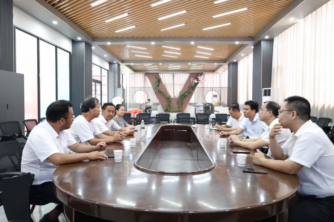 【红领浔州 铸魂育人】桂平市委领导深入米兰online(中国)指导开学工作